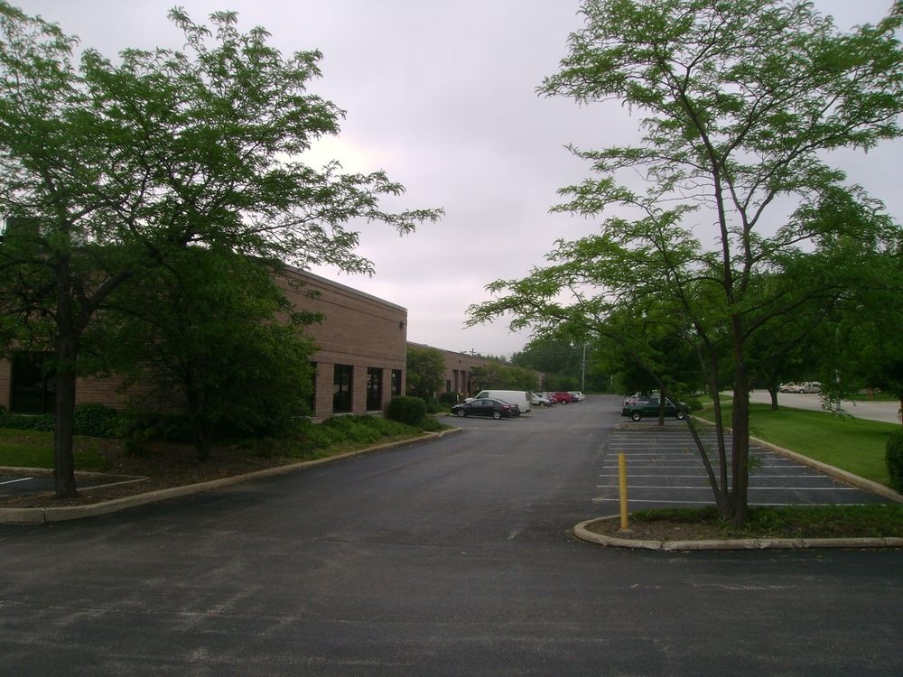 One Glendale Center: 2000 Bloomingdale Road, Glendale Heights, IL 60139